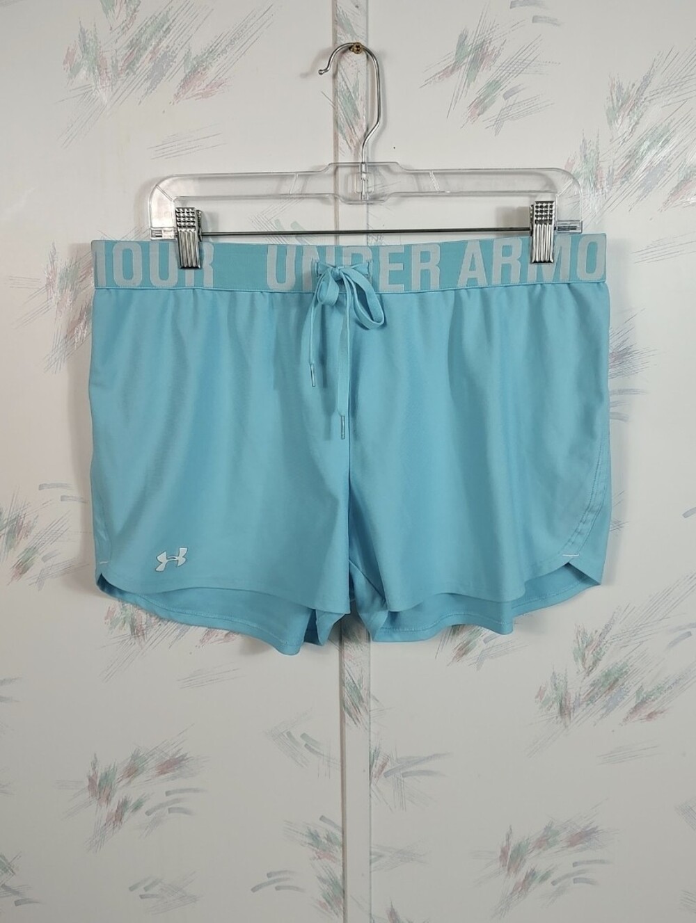 Under Armour Heatgear Semi-Fitted Shorts Large Light Blue